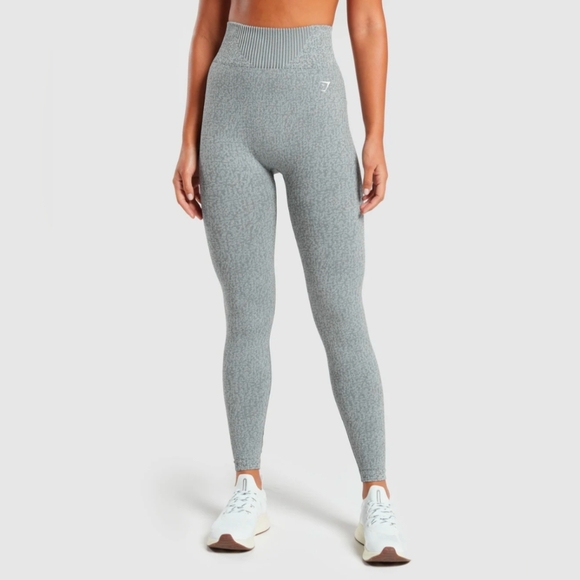 Gymshark Gray Leggings with Stretchy Fit and Elastic Waistband - Picture 1 of 8